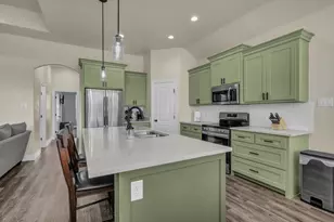 1013 Mojave Trail, Granbury, TX 76048 - Photo 12