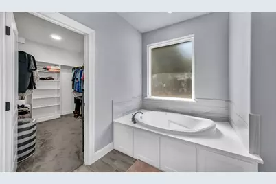 1013 Mojave Trail, Granbury, TX 76048 - Photo 24