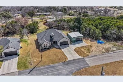 1013 Mojave Trail, Granbury, TX 76048 - Photo 32