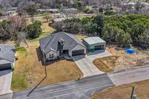 1013 Mojave Trail, Granbury, TX 76048 - Photo 32