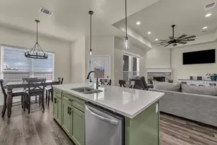 1013 Mojave Trail, Granbury, TX 76048 - Photo 14