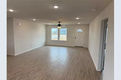 7009 Madaline Court, Azle, TX 76020 - Photo 4