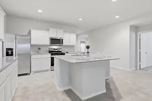 2808 Hawk Dr, Denton, TX 76205 - Photo 2