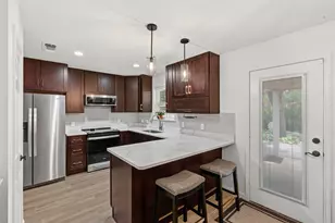 9013 Topperwind Ct, Fort Worth, TX 76134 - Photo 2