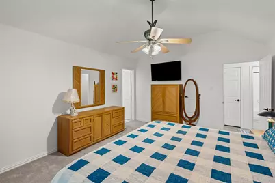 9013 Topperwind Court, Fort Worth, TX 76134 - Photo 14
