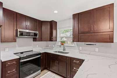 9013 Topperwind Court, Fort Worth, TX 76134 - Photo 4