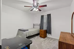 9013 Topperwind Ct, Fort Worth, TX 76134 - Photo 18