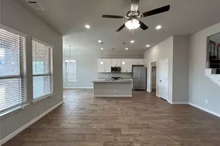 237 Allegheny Dr, Burleson, TX 76028 - Photo 10