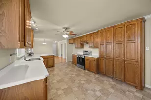 1043 Bells Chapel Rd, Pecan Hill, TX 75165 - Photo 22