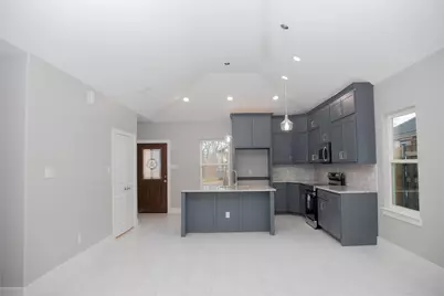 1527 Caldwell Avenue, Dallas, TX 75223 - Photo 8