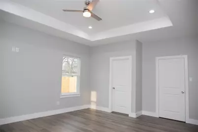 1527 Caldwell Avenue, Dallas, TX 75223 - Photo 22