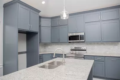 1527 Caldwell Avenue, Dallas, TX 75223 - Photo 6