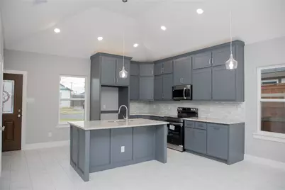 1527 Caldwell Avenue, Dallas, TX 75223 - Photo 4