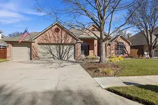 608 Crestbrook Dr, Flower Mound, TX 75028 - Photo 4