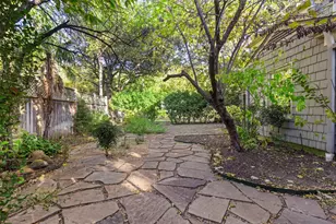 6902 Robin Rd, Dallas, TX 75209 - Photo 32