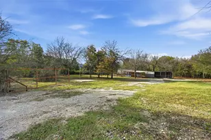 279 Carlisle Ct, Springtown, TX 76082 - Photo 18