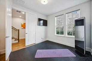 653 Dalton Ln, Irving, TX 75039 - Photo 4