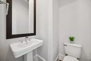 653 Dalton Ln, Irving, TX 75039 - Photo 6