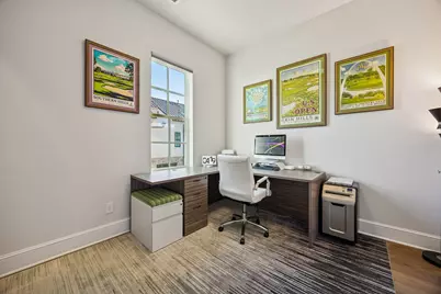 653 Dalton Lane, Irving, TX 75039 - Photo 18