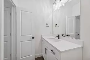 104 Kensington Dr, Lewisville, TX 75067 - Photo 8