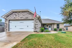 4720 Medina St, Granbury, TX 76048 - Photo 4