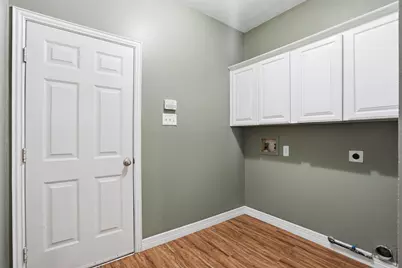2221 Templeton Drive, Arlington, TX 76006 - Photo 16