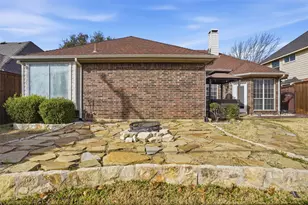 2221 Templeton Dr, Arlington, TX 76006 - Photo 24