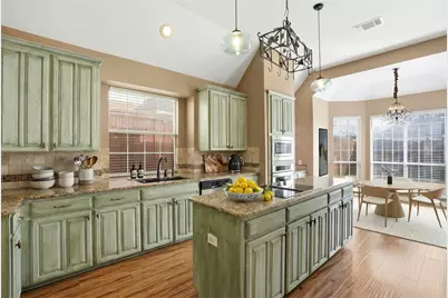2221 Templeton Drive, Arlington, TX 76006 - Photo 12