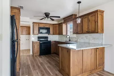 111 W Wolfe Street, Grand Saline, TX 75140 - Photo 12