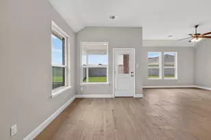 8505 Red Oak Dr, Justin, TX 76247 - Photo 10