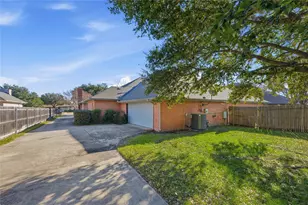 5604 Ledgestone Dr, Fort Worth, TX 76132 - Photo 30