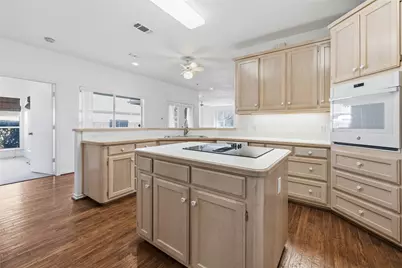 5604 Ledgestone Drive, Fort Worth, TX 76132 - Photo 18