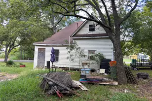 404 E Orange St, Sherman, TX 75090 - Photo 22