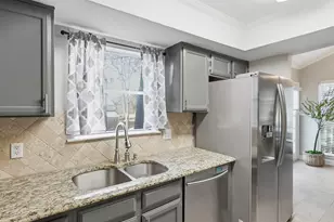 2713 Meadowstone Ct, Carrollton, TX 75006 - Photo 10