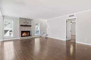 2713 Meadowstone Ct, Carrollton, TX 75006 - Photo 2