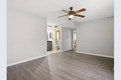 2713 Meadowstone Court, Carrollton, TX 75006 - Photo 16