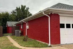 1500 Hyde Park Blvd, Cleburne, TX 76033 - Photo 2