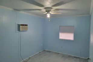 924 N Clements St, Gainesville, TX 76240 - Photo 4