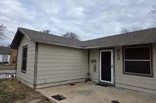 924 N Clements St, Gainesville, TX 76240 - Photo 10