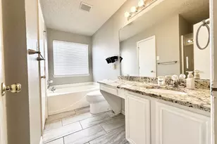 1019 Waterview Dr, Little Elm, TX 75068 - Photo 12