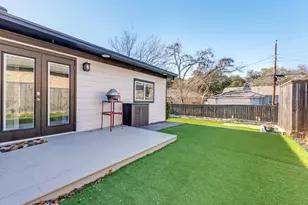 8317 Baumgarten Dr, Dallas, TX 75228 - Photo 30