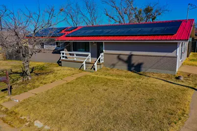 202 N 10th Street, Jacksboro, TX 76458 - Photo 2