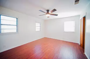 202 N 10th St, Jacksboro, TX 76458 - Photo 18