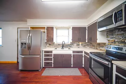 202 N 10th Street, Jacksboro, TX 76458 - Photo 8