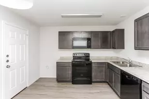 1413 Timothy St, Ennis, TX 75119 - Photo 2