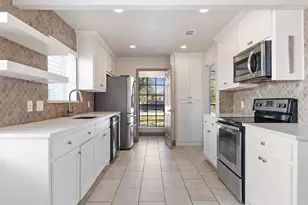 4407 Cinnabar Dr, Dallas, TX 75227 - Photo 10