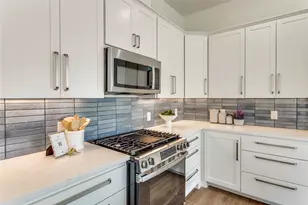 337 College Ave, Fort Worth, TX 76104 - Photo 8