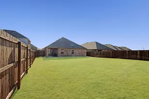 9817 Gooseneck Dr, Aubrey, TX 76227 - Photo 22