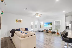 9817 Gooseneck Dr, Aubrey, TX 76227 - Photo 4