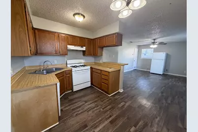 604 Walter Stephenson Road #B, Midlothian, TX 76065 - Photo 4